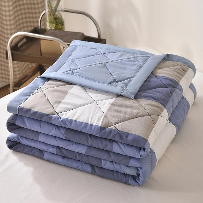 

2025 striped checkered summer thin blanket skin friendly printed summer cool blanket, air conditioning blanket thin blanket core 150x200cm 1pcs