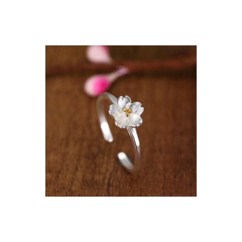 Prachtige 925 Sterling Zilveren Bloemvormige Ring Perfect Voor Verjaardagen En Speciale Gelegenheden