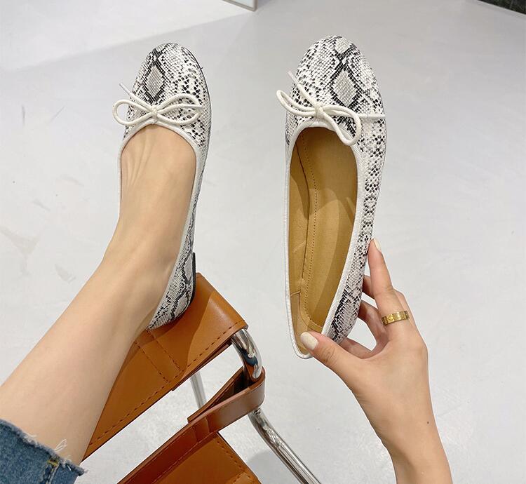 Fashion 41-43 Big Size Bowtie flat shoes woman round toe crystal glitter slip on loafers soft bottom bow ballet flats ladies OL shoes