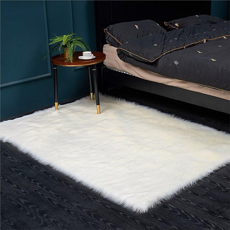 Nordic Style Plush Living Room Carpet - Cute Full Coverage Imitation Wool Rug for Bedroom & Sofa Area.
