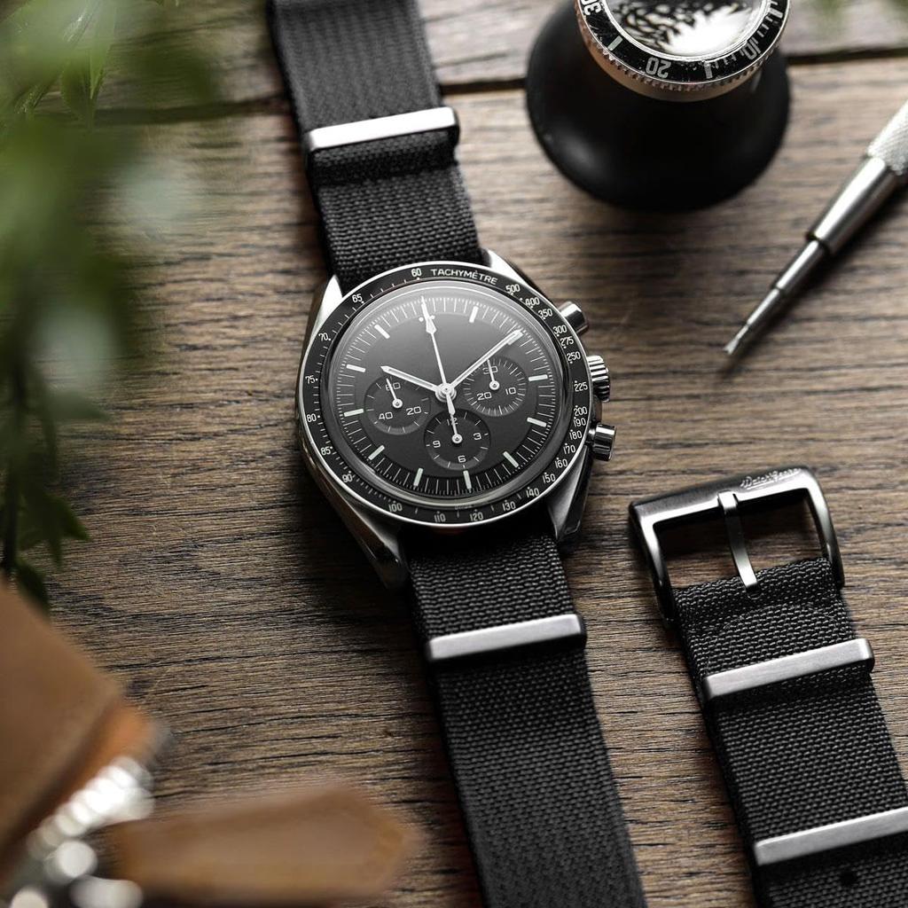 WatchGecko Ridge Military Nylon Watch Band Stylish and Durable Black 22mm - -