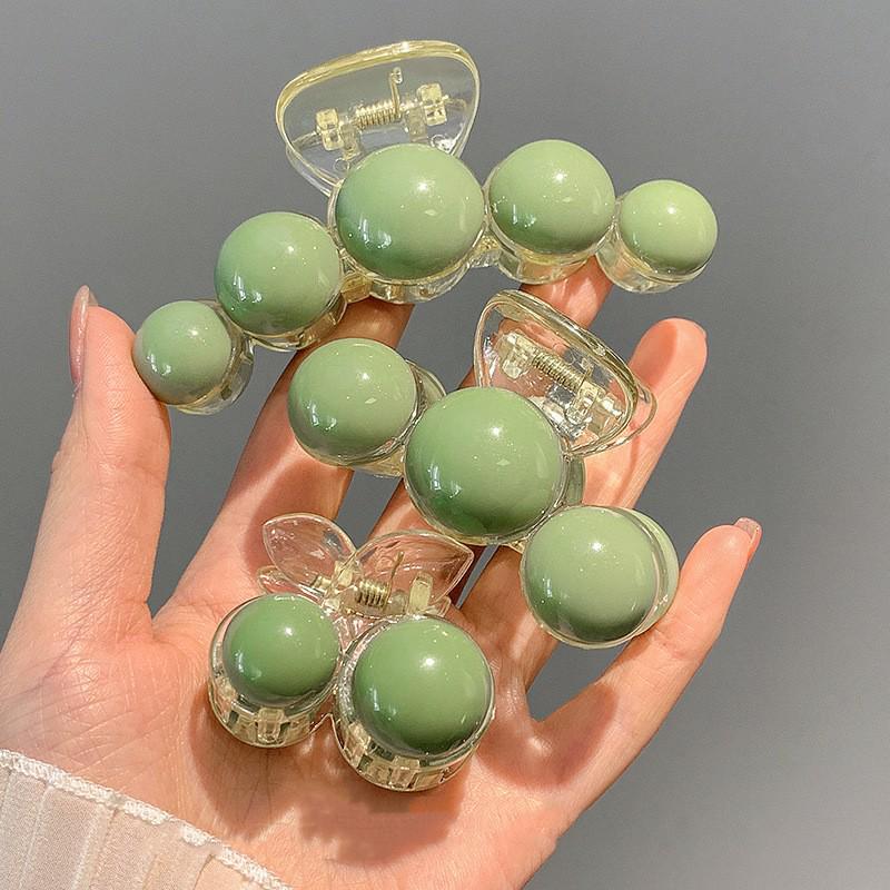 

Elegant Large Green Shark Pearl Hair Claw - Korean Style Updo Accessory for Women