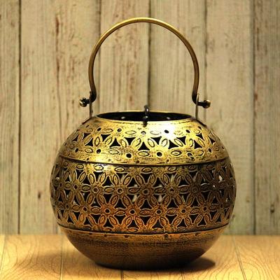 Artesanato Decoração para casa Feito à mão Lindo suporte de vela de metal Lota pendurado Caixa de sombra antiga para casa