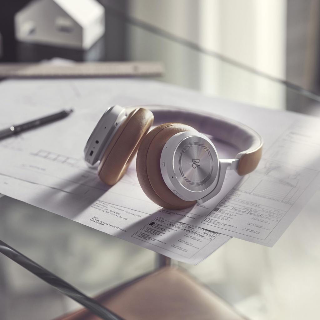 Bang Olufsen Beoplay HX Timber Kabellos Aktive Geräuschunterdrückung Stereo Kabelgebunden & Kopfhörer, Unterdrückung, Bluetooth, 3,5 mm