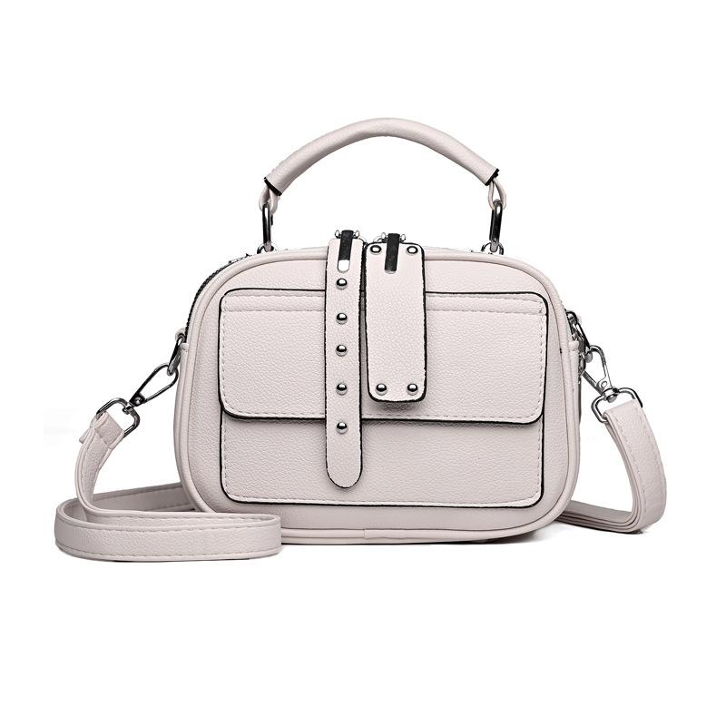 Stylish and simple portable messenger small square bag
