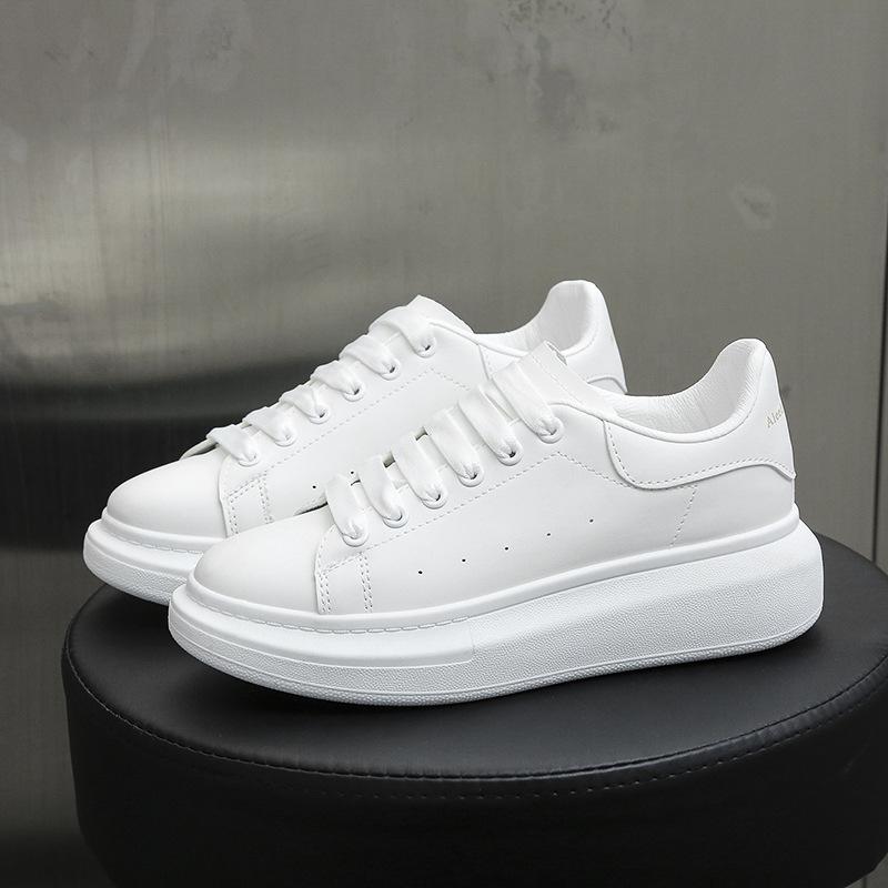 

Classic Men s and Women s White Shoes Versatile Sponge Cake Thick-soled Heightened Couple s Shoes Casual McQueen Breathable Board Shoes 35