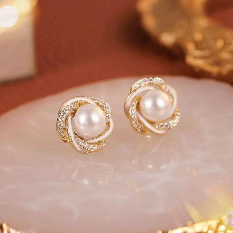 

Изысканные серьги-пусеты с цирконом и жемчугом для женщин - Миниатюрная серебряная игла S925, Высококлассная французская элегантность