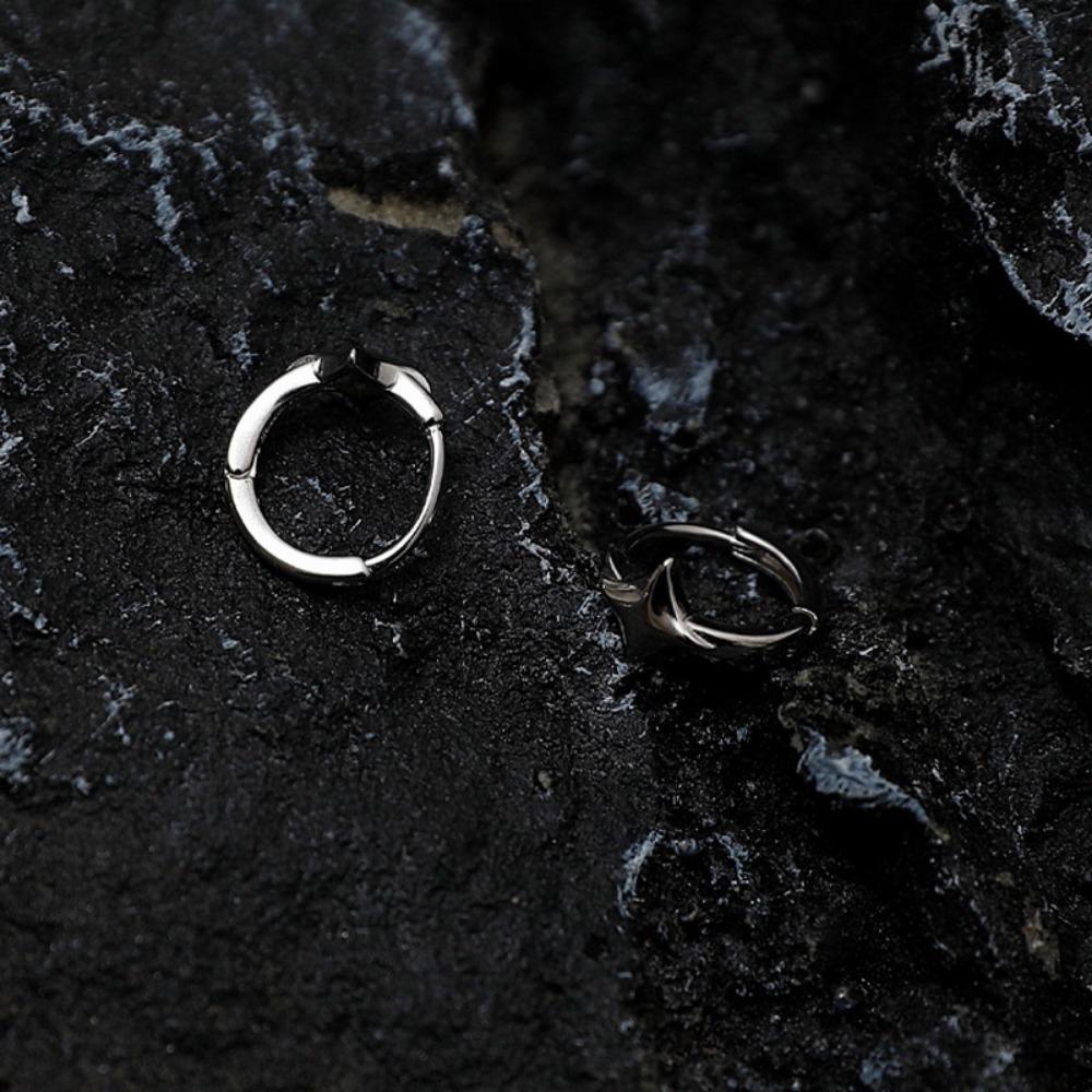 Čtyřhranná ušní přezka s hvězdicovým křížem, trendová pánská osobnost, temperament, jediný produkt