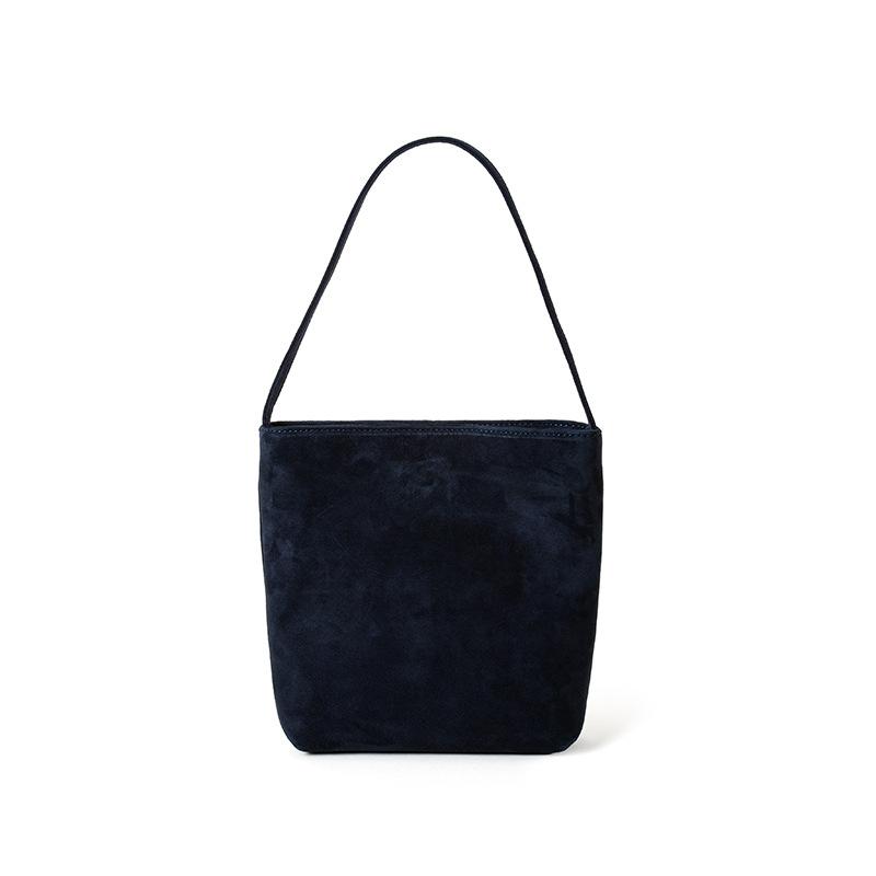 

Crossbody Bag Light Luxury and High-end Handbag Genuine Leather Popular Single-shoulder Bag One Size сапфірове скло синього кольору кольору