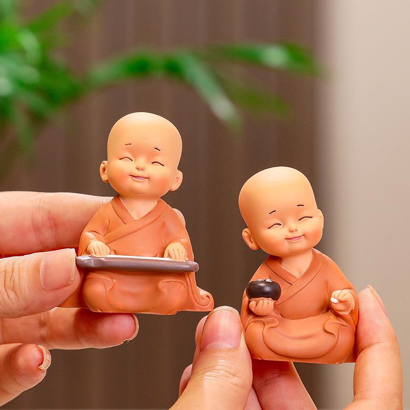 Zen Monk Figurine: Cute Little Novice for Tea Table or Office Desk Decoration