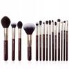 Make-up nástroje a doplňky – Štětce na make-up