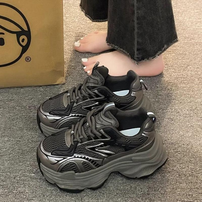 

Суперпопулярная обувь для ног small tide cool dad shoes 2025 осень новые универсальные кроссовки ins tide корейская версия нескользящих кроссовок 40 чёрный