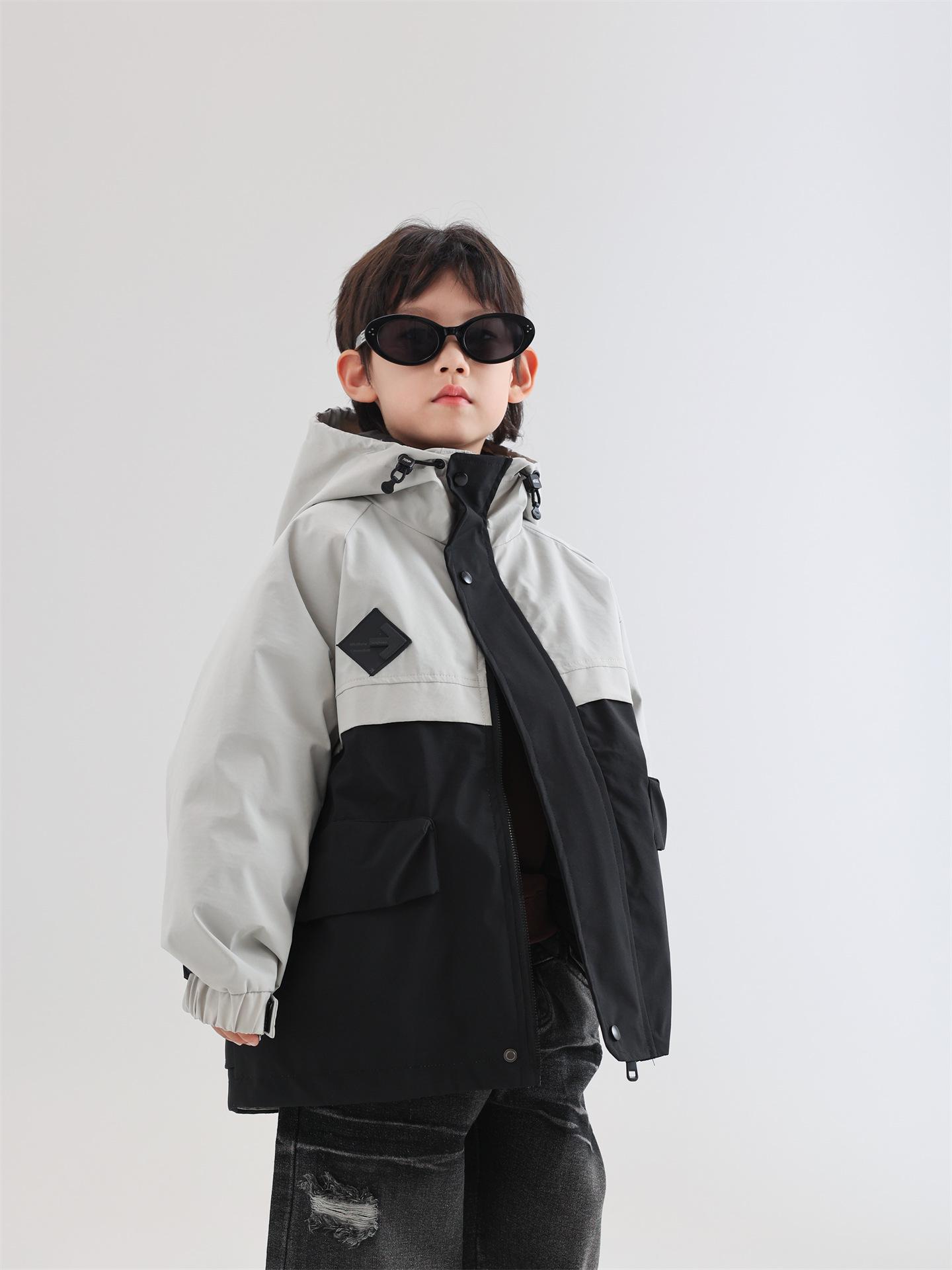 

Детский стильный зимний горнолыжный костюм 2024 года: Теплая куртка-пуховик «три в одном» в корейском стиле для мальчиков, влагонепроницаемая. Size 140 (135-145cm height) абрикосовый