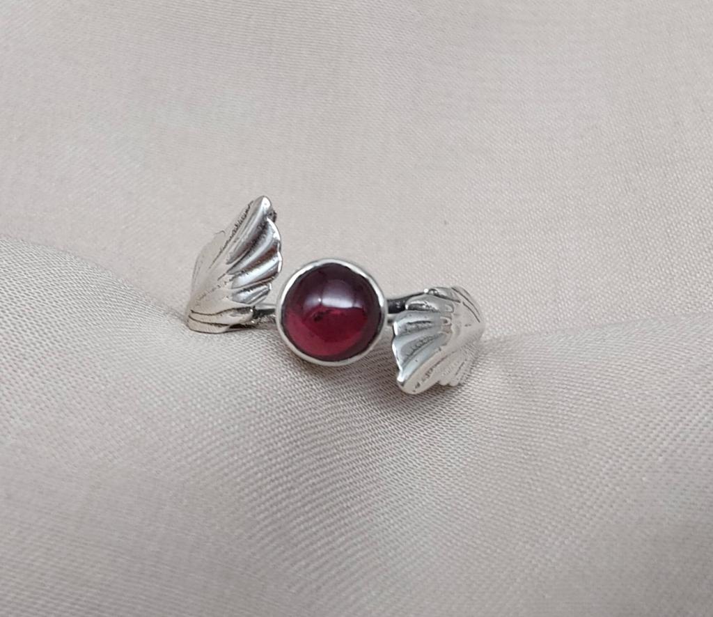 Red Garnet 925 Sterling Silver Ring – Adjustable Leaf Design, Natural Gemstone January Birthstone Jewelry