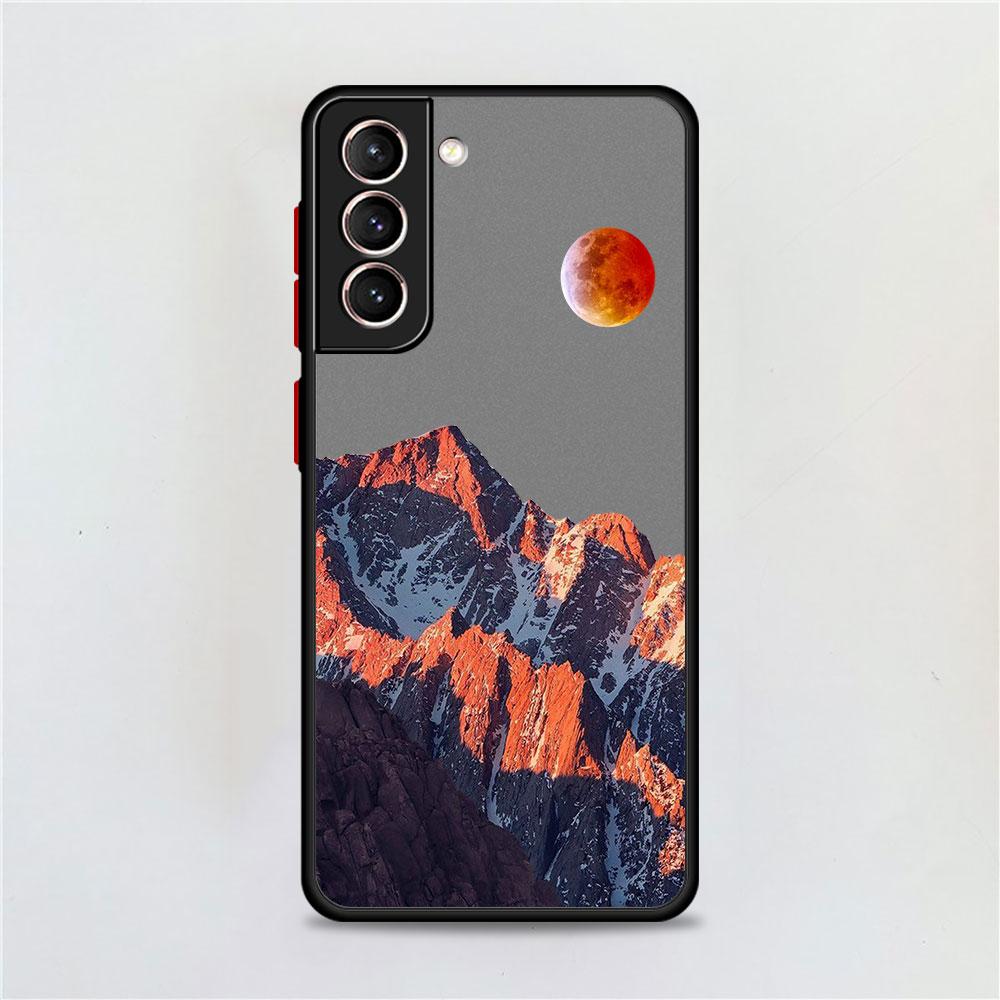 Aesthetic Snow Mountain Matte Case For Samsung Galaxy S22 S20 S21 FE S10 S9 Plus S8 Capa Note 20 Ultra 10 Lite Phone Fundas