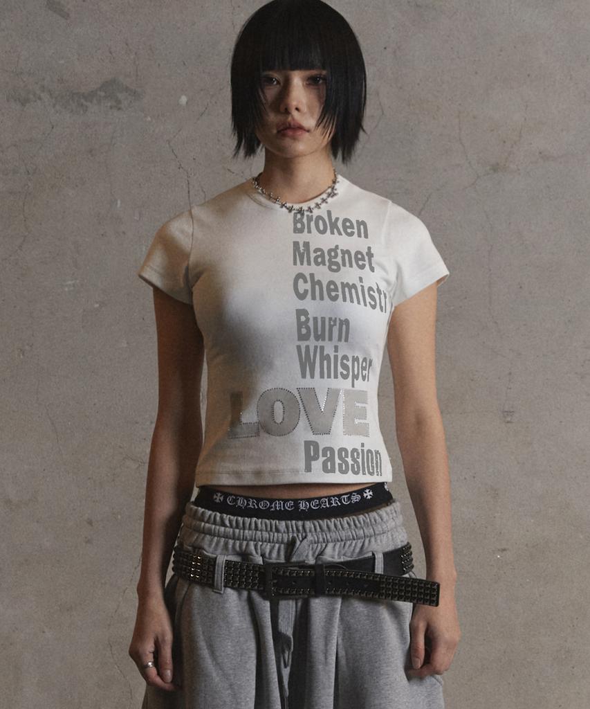 Garter Gallery Love Typo Crop T-Shirts_White