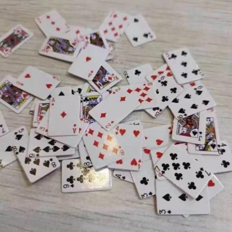 1PC Mini Cute 1:12 Home Decor Doll Playing Cards Doll House Mini Playing Cards Game Small Poker Kids Cards