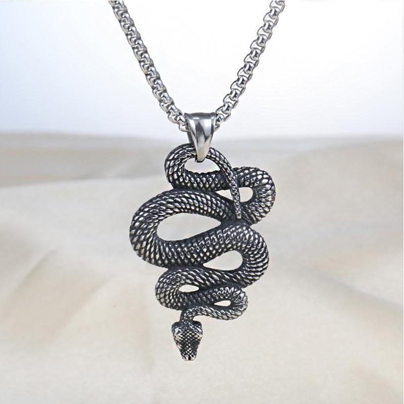 Fashionable Men's Snake Necklace, Hip-hop Antique Titanium Steel Necklace, Trendy Men's Necklace