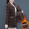 Middle-aged Mothers' Autumn and Winter Fashionable Foreign Coats, Middle-aged and Elderly Ladies' Outer Wear with Plaid Square Collar
