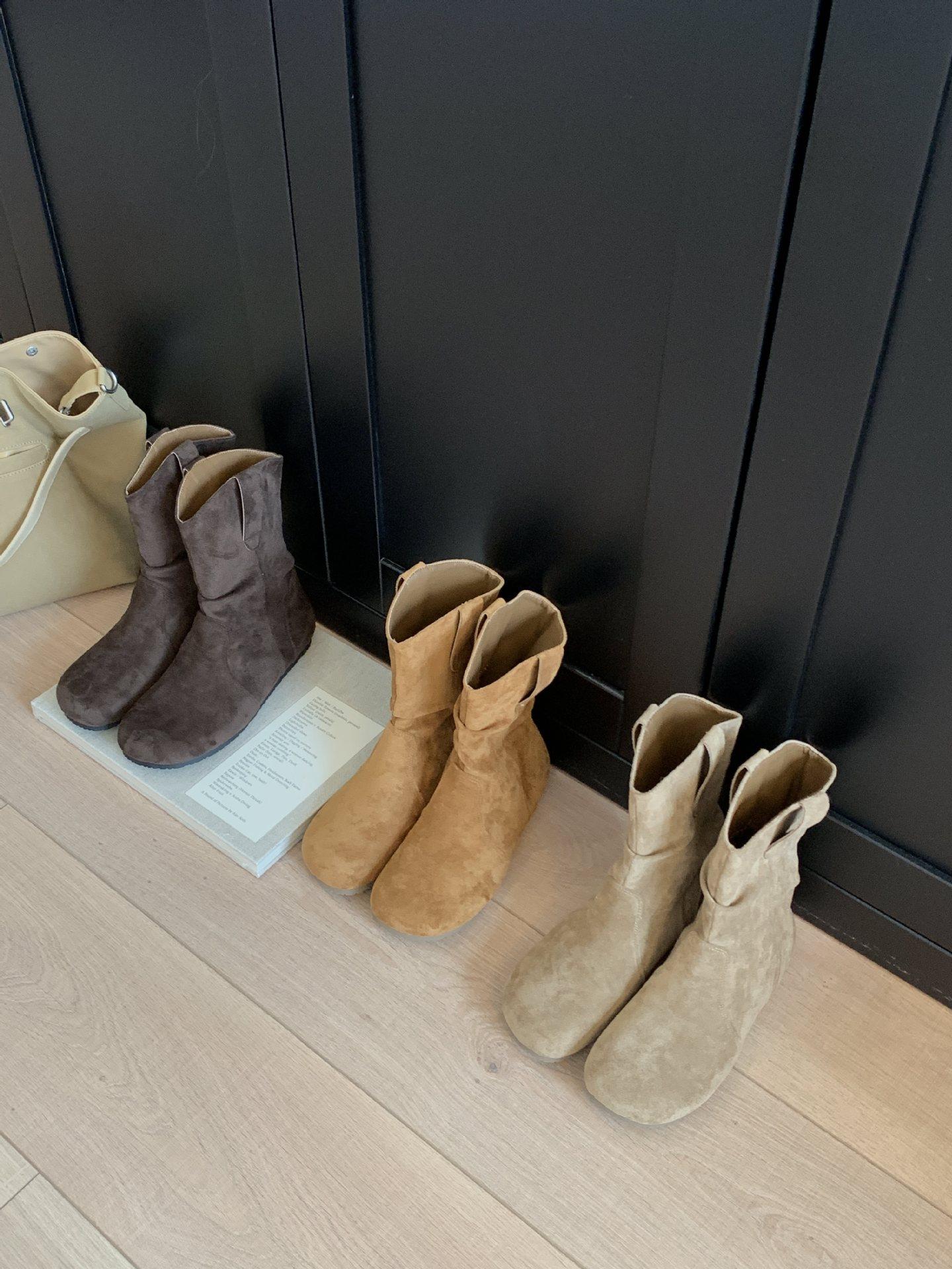 

2025 autumn and winter new suede round head flat bottom Birkenstock short boots women s versatile Korean version short tube Martin boots 39 хаки