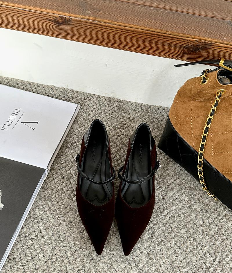 Pointed French suede medium heel Mary Jane shoes for women in the autumn of 2025, new models with temperament, fine heel single shoes for women