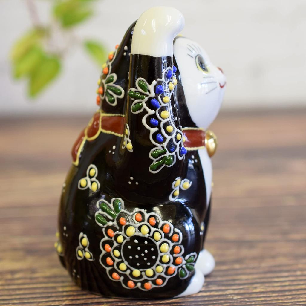 Stylish Kutani Ware Right-Handed Maneki Neko Figurine from Waza No Kura, Black, Perfect for Opening Ceremonies, Housewarmings, Birthdays, and Gifts