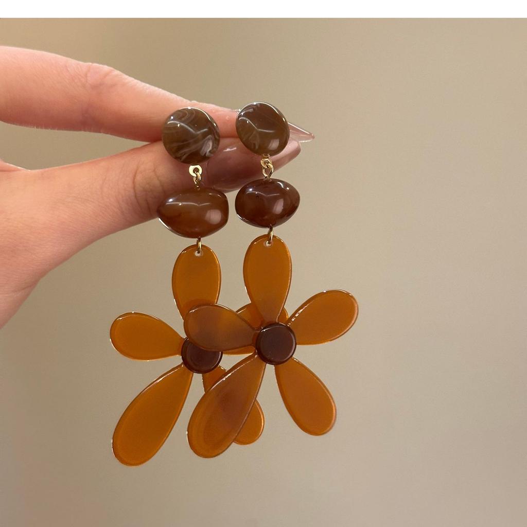 French Retro Silver Needle Round Flat Round Resin Fringed Earrings Light Luxury High-end Earrings Versatile Earrings