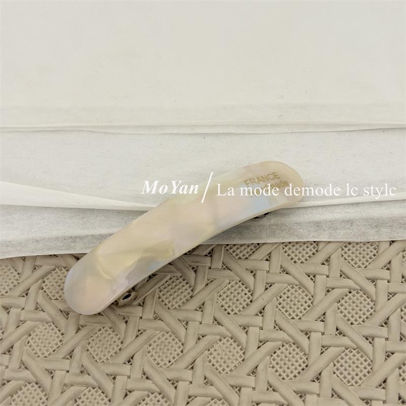 

Korean Style Gold Label Acetate Baguette Barrette - Versatile & Cute Hair Clip