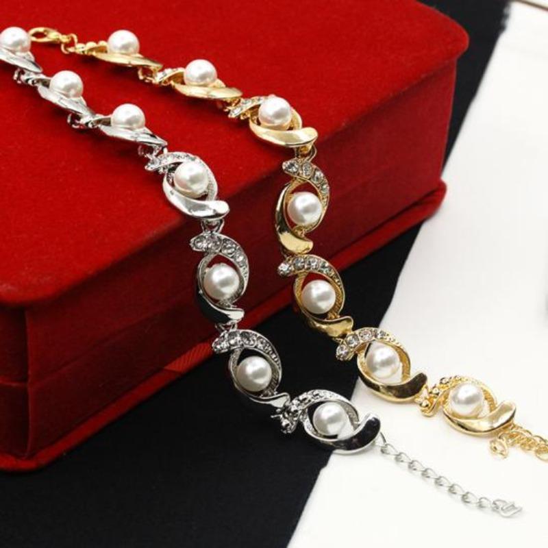 Women Faux Pearl Rhinestone Inlaid Charm Bracelet Bangle Adjustable Jewelry Gift