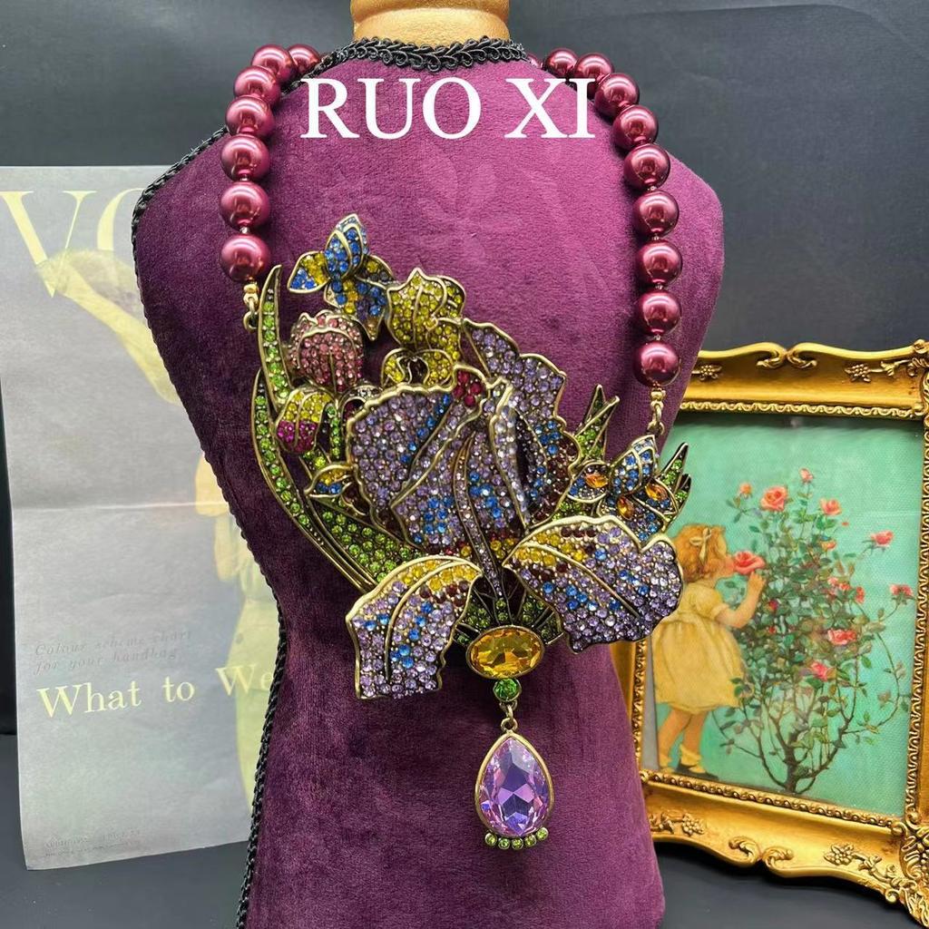 Ornamenti Vintage Perle Viola Viola Lavanda Lusso Leggero Industria Pesante Collana e Orecchini Suite