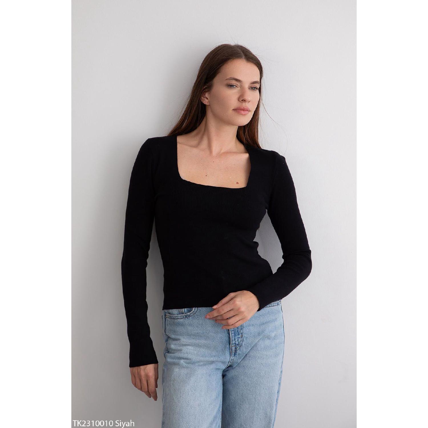 

Square Neck Knitwear Sweater Standart чёрный