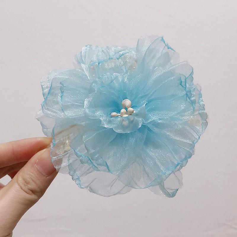 Große Farbverlauf Seidenrose Haarspange - 3D Blumendesign für Frauen, Perfekt für Fotos am Meer