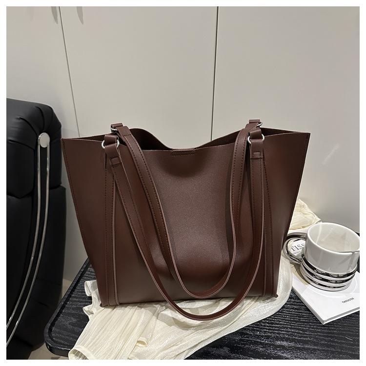 

Вместительная ретро повседневная летняя простая новая однотонная модная красивая сумка-тоут под мышкой на плечо женская коричневый