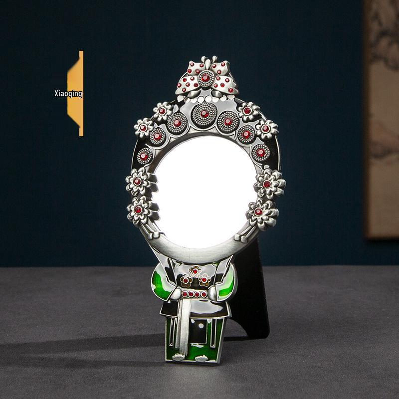 

Ретро-металеве кишенькове дзеркало з обличчям персонажа Пекінської опери – Ручне та настільне подвійного використання.