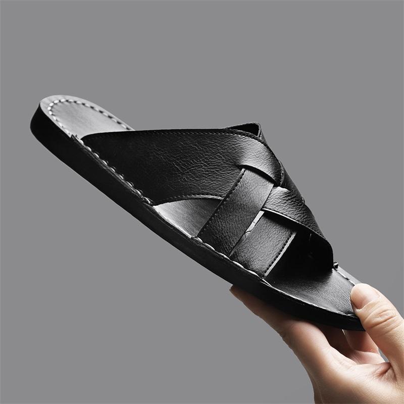 Fashion Street Style Sandals Leisure Walk Slippers Slides Non-slip Beach Summer Sandals Vacation Pool Sandals Versatile Male Half Drag