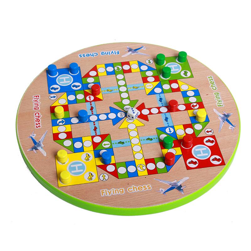 Wooden Educational Toys for Children: Multifunctional Checkers and Ludo Game Board