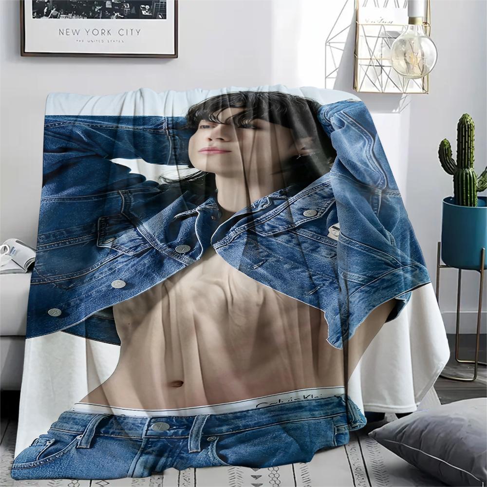 1pz Coperta in Flanella con Stampa di Jeon Jeongguk, Alta Qualità per Tutte le Stagioni, Decorazione per la Casa, Calore e Comfort, Perfetta per Regali di Natale