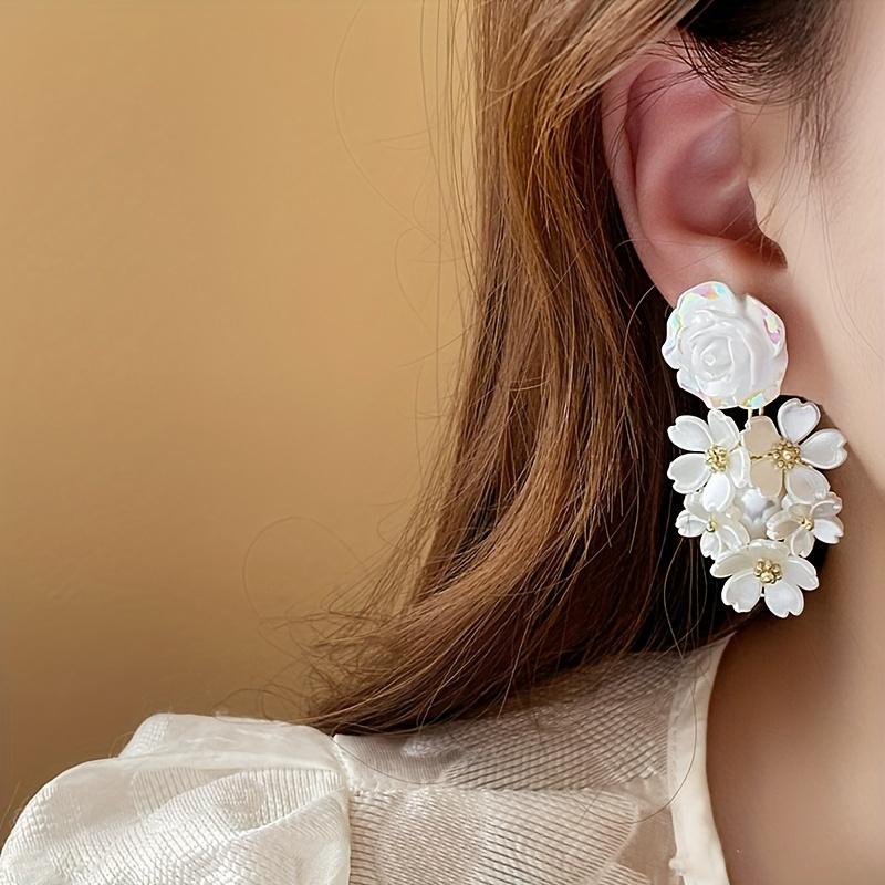 French Gentle Wind  Flower Drop Earrings for Women Delicate and Elegant Temperament Holiday Accessories