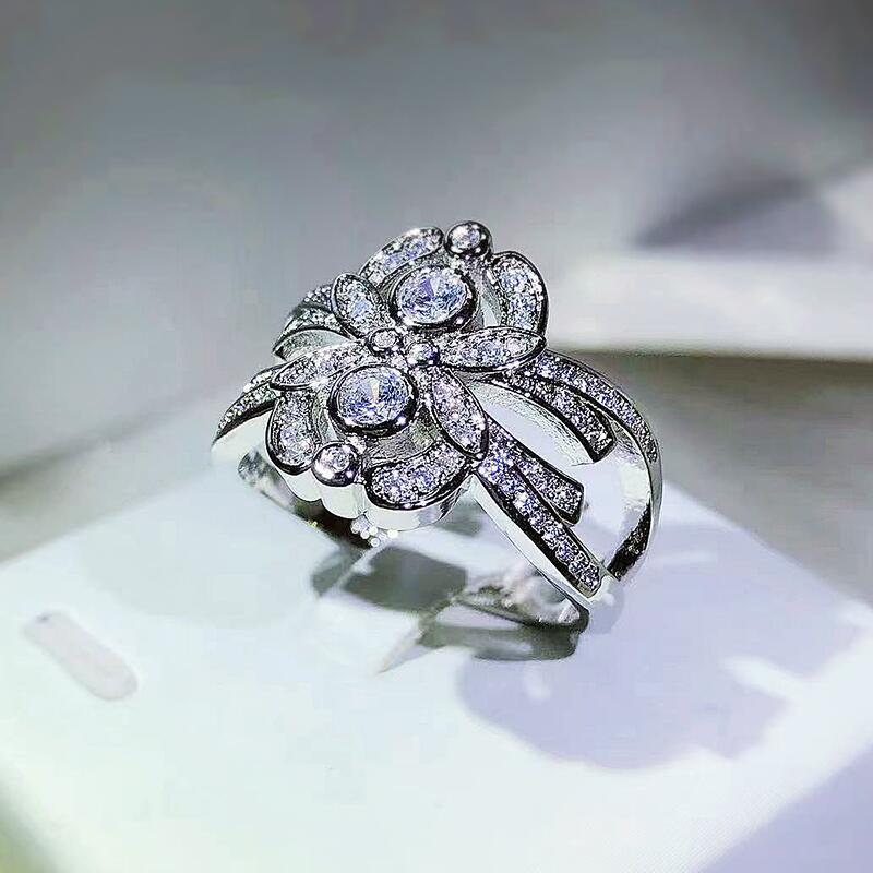 Fashionable European and American Style Jewelry Retro Flower Zircon Ring Exquisite Flower Round Diamond Women's Ring