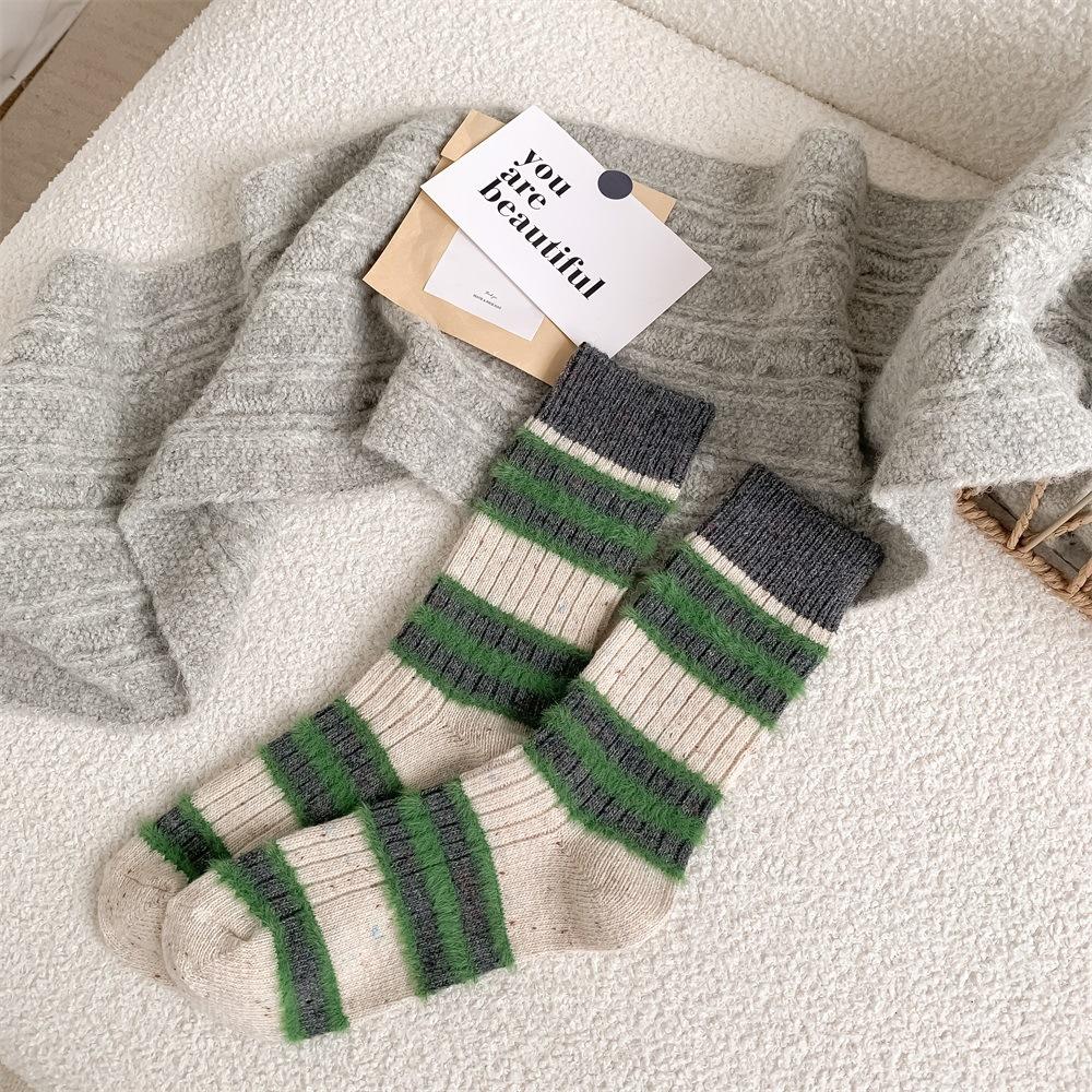 Thick and Warm Wool Dot Yarn Striped Socks for Autumn and Winter, Women's Plush Color-blocking Pile Socks, Versatile Mid-calf