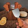 Akazienholz Weihnachtsbaum Käsemesser & Gabel Set mit Holzsockel - 6-teiliges Set