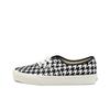 Autentyczny wzór pepitki Wygodne Wszechstronne Buty skate niskie Unisex sneaker Czarno-białe VN000BW5YB2