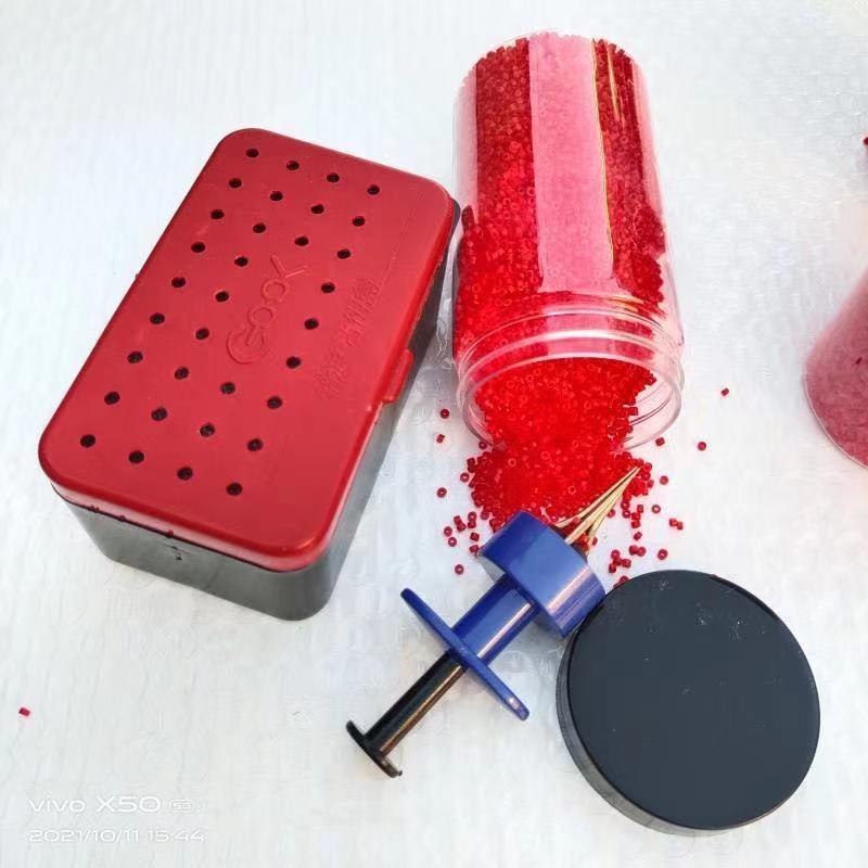 Red Worm Fishing Bait Bucket with Rubber Bands and Quick Clip Binder