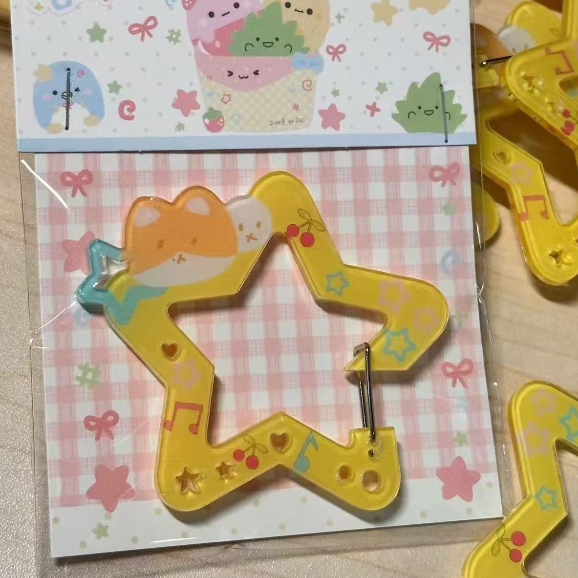 Милые мультяшные брелоки Акриловый карабин Шармы для сумки Подвеска Подвеска для рюкзака Украшение для сумки