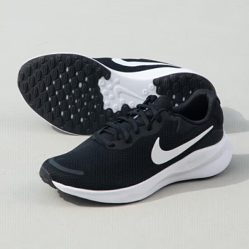 NIKE Men`s Running Shoes, Wide REVOLUTION