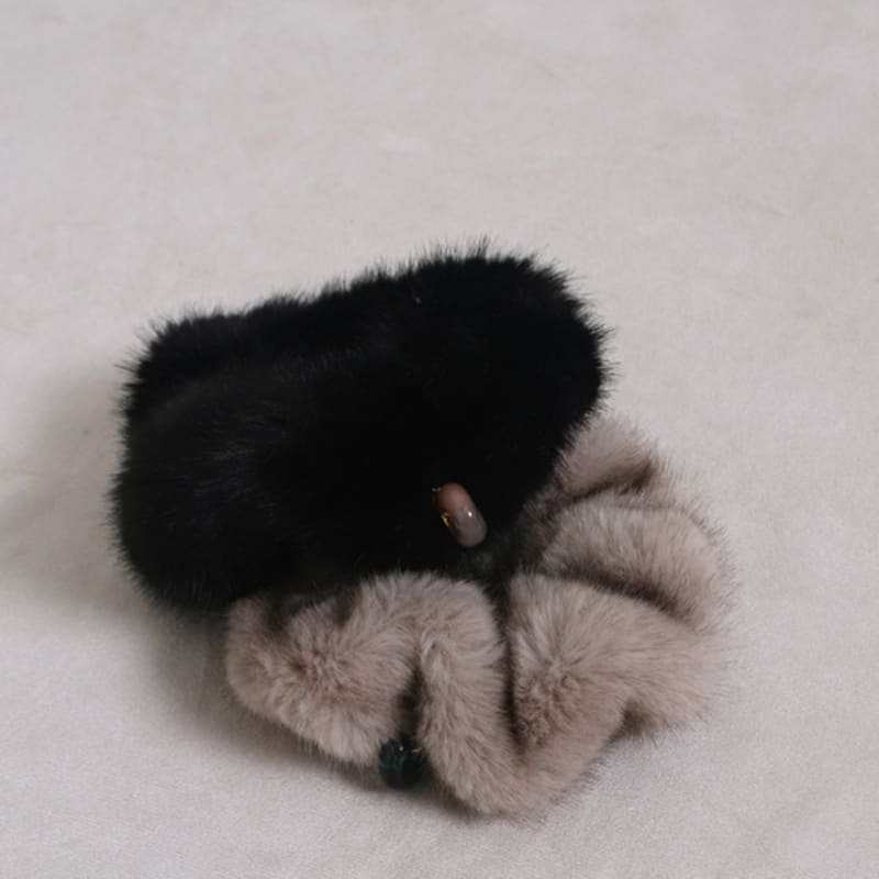 APIOH HOLIDAY ECO FUR SCRUNCHY