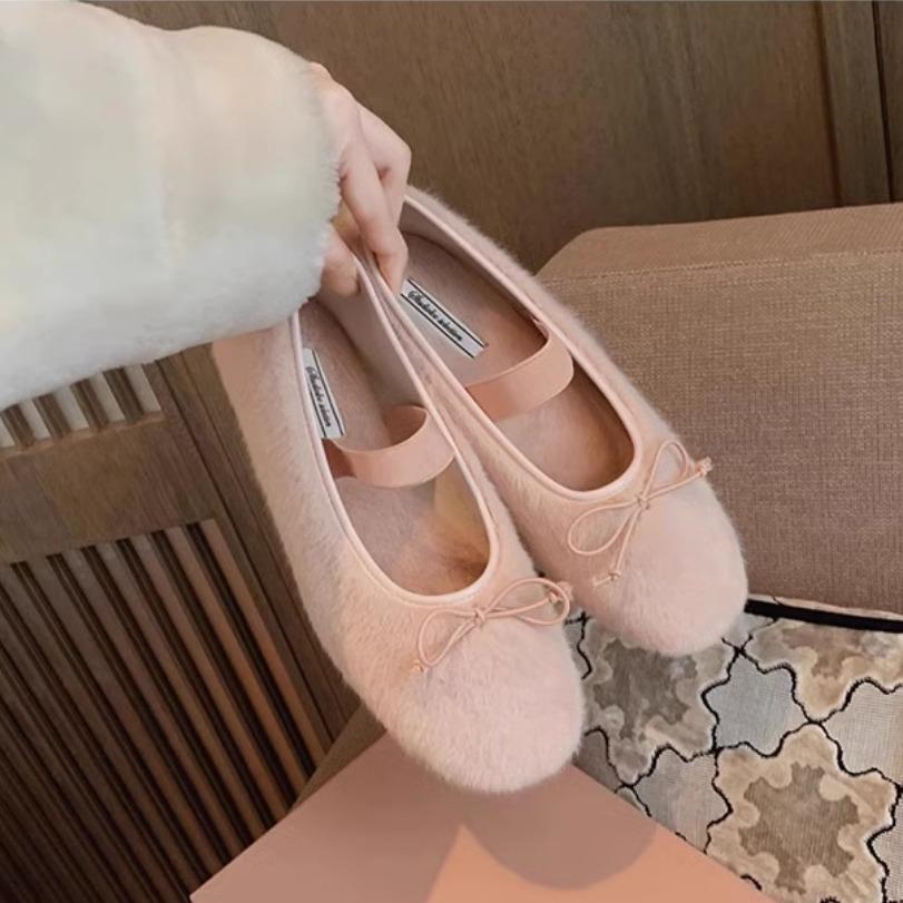 Sweet inner height-increasing fluffy shoes for women's winter new French style with evening wind and velvet to keep warm temperament Mary Jane shoes