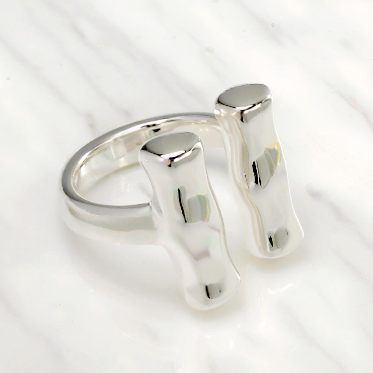 UNOde50 Retro Double Vertical Tube Open Ring for Women - European American Style Size 7