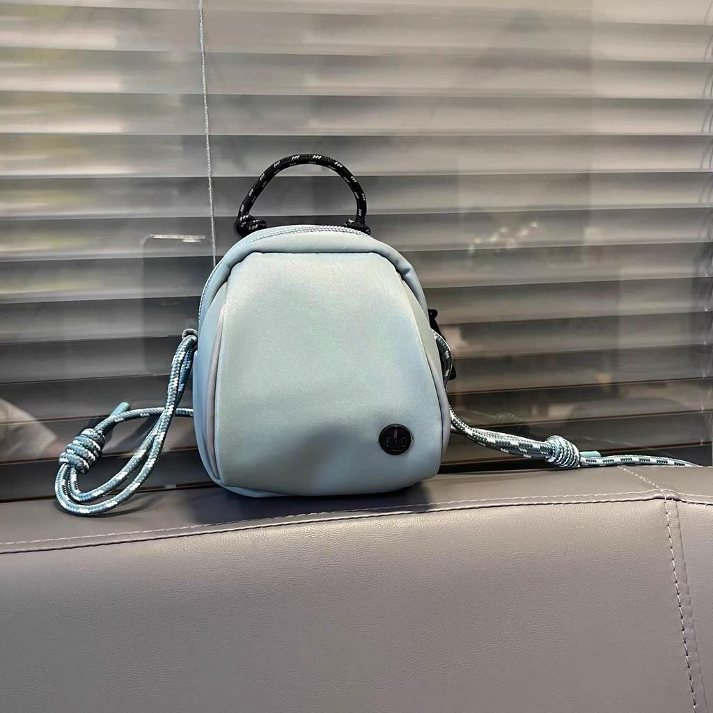 Adorable Mini Crossbody Bag - Egg-Shaped Shoulder Bag for Parent-Child Outings and Kids, Simplified Mobile Phone Holder