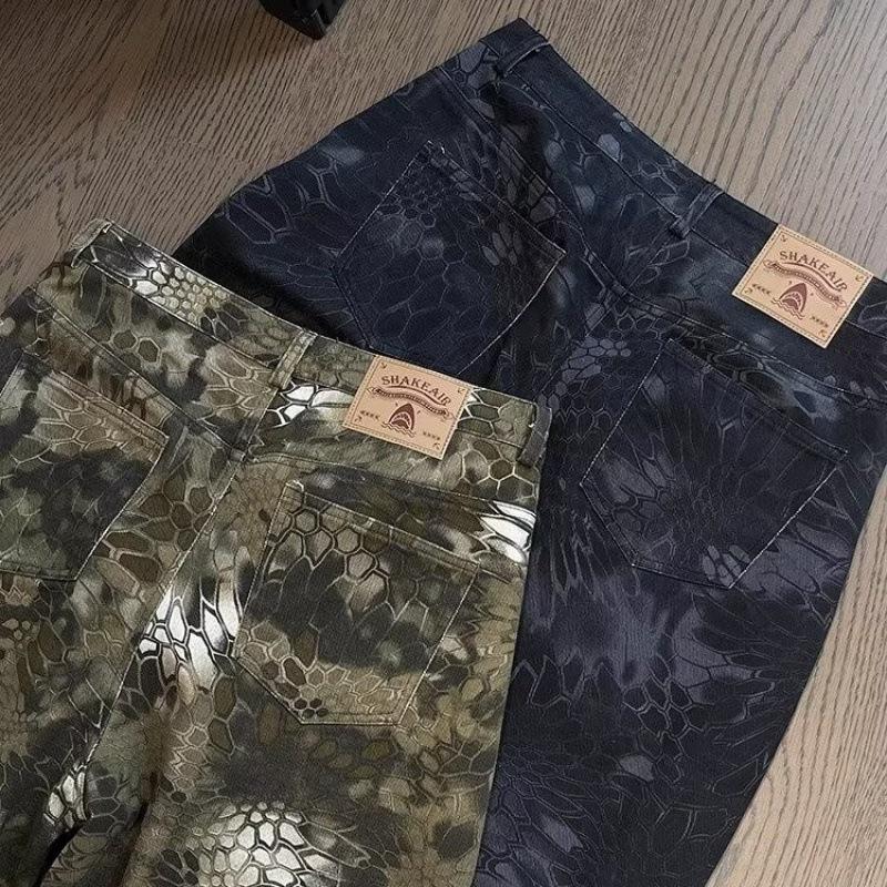 Men's Retro Snake Pattern Camo Wide-Leg Jeans - Versatile, Handsome, and Casual